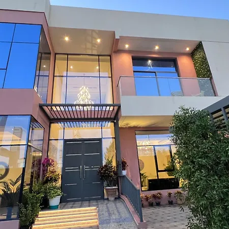 Boutique-Trade Center Bed & Breakfast Dubai Exterior photo